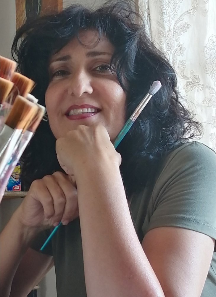 Soraya Gharib, a self-taught, passionate and creative painter